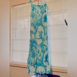 Hype  long sleeveless dress 👗